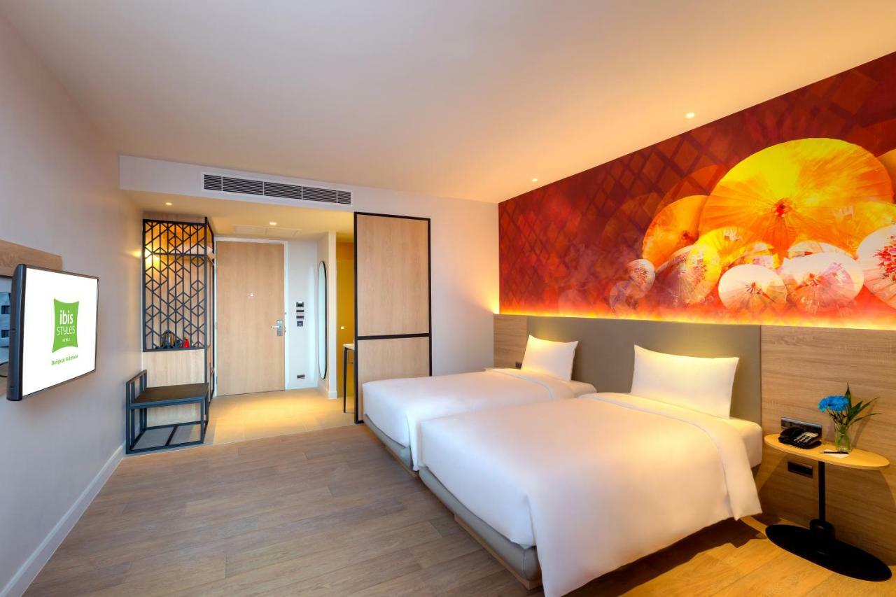 Hotel Ibis Styles Bangkok Ratchada Exterior foto