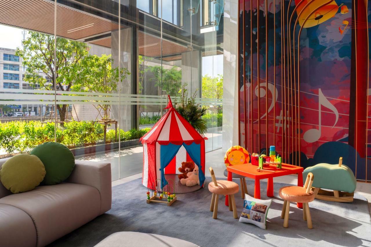Hotel Ibis Styles Bangkok Ratchada Exterior foto