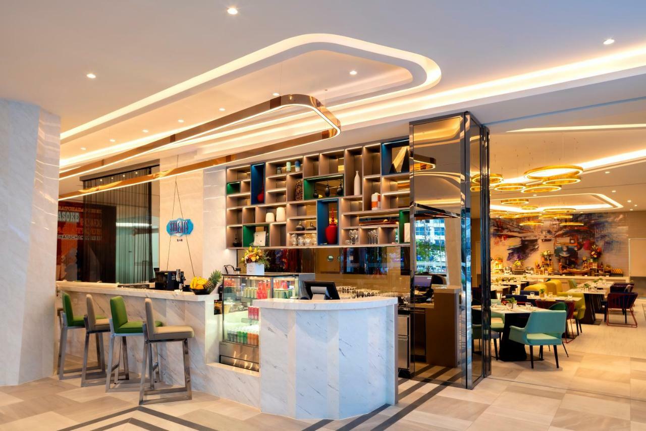 Hotel Ibis Styles Bangkok Ratchada Exterior foto